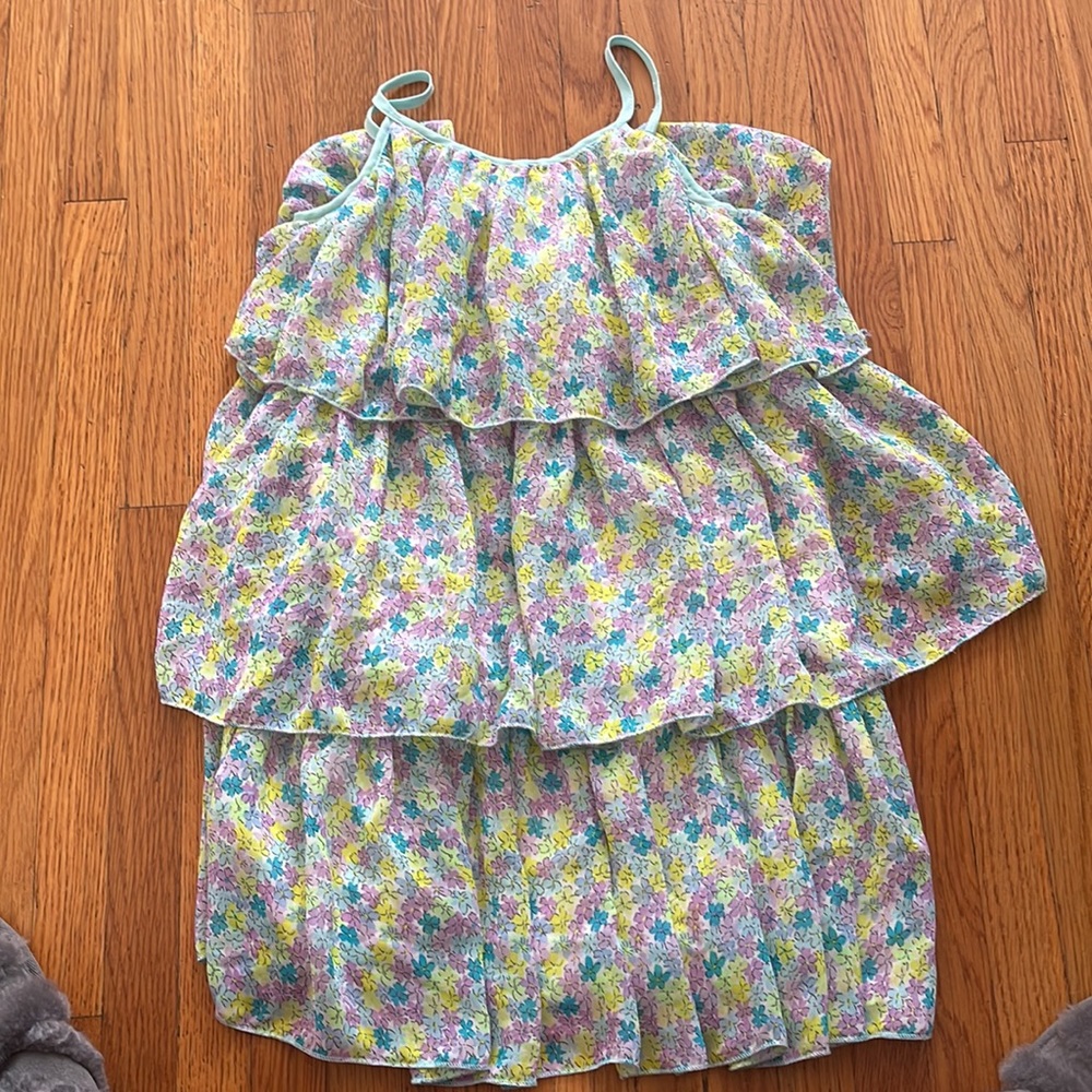 H&M GIRLS FLORAL DRESS. SIZE 5-6